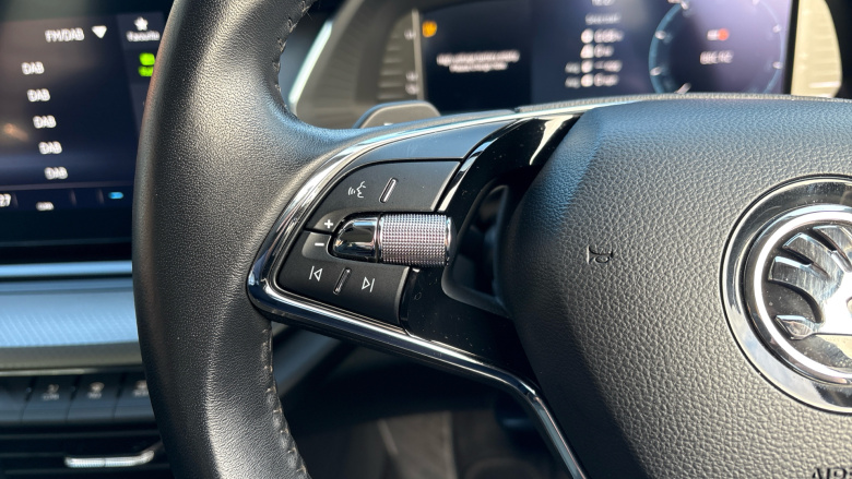 Skoda Octavia 1.4 TSI iV SE Technology DSG 5dr Hatchback